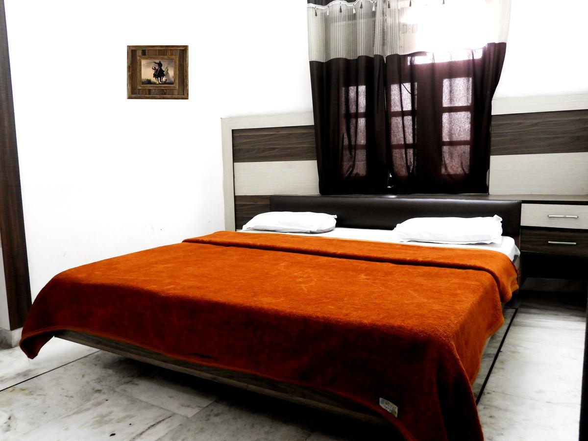 Time Square Guest House Jalandhar Exterior photo