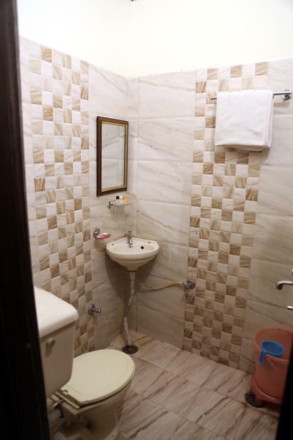 Time Square Guest House Jalandhar Exterior photo